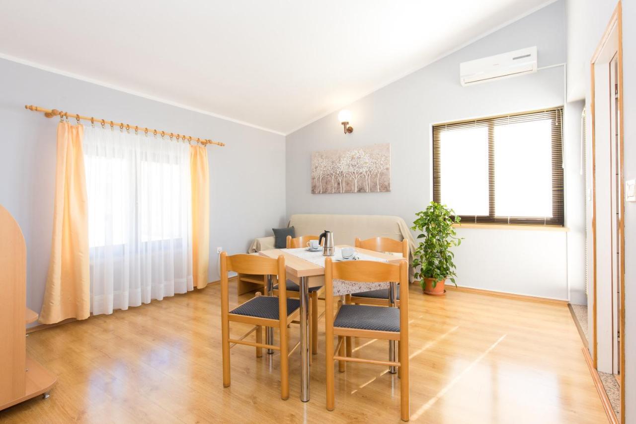 Paradiso Apartament *